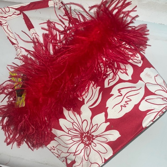 Handbags - SALE💚
 Lynn Carmelo purse🌹❣️